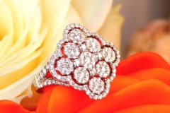 Bague multidiamants forme losange, or blanc 18K