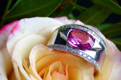 Bague saphir rose 2.97ct et diamants, or blanc 18K