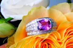 Bague saphir rose 2.42ct et diamants, or blanc 18K