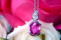 Saphir rose et diamant poire