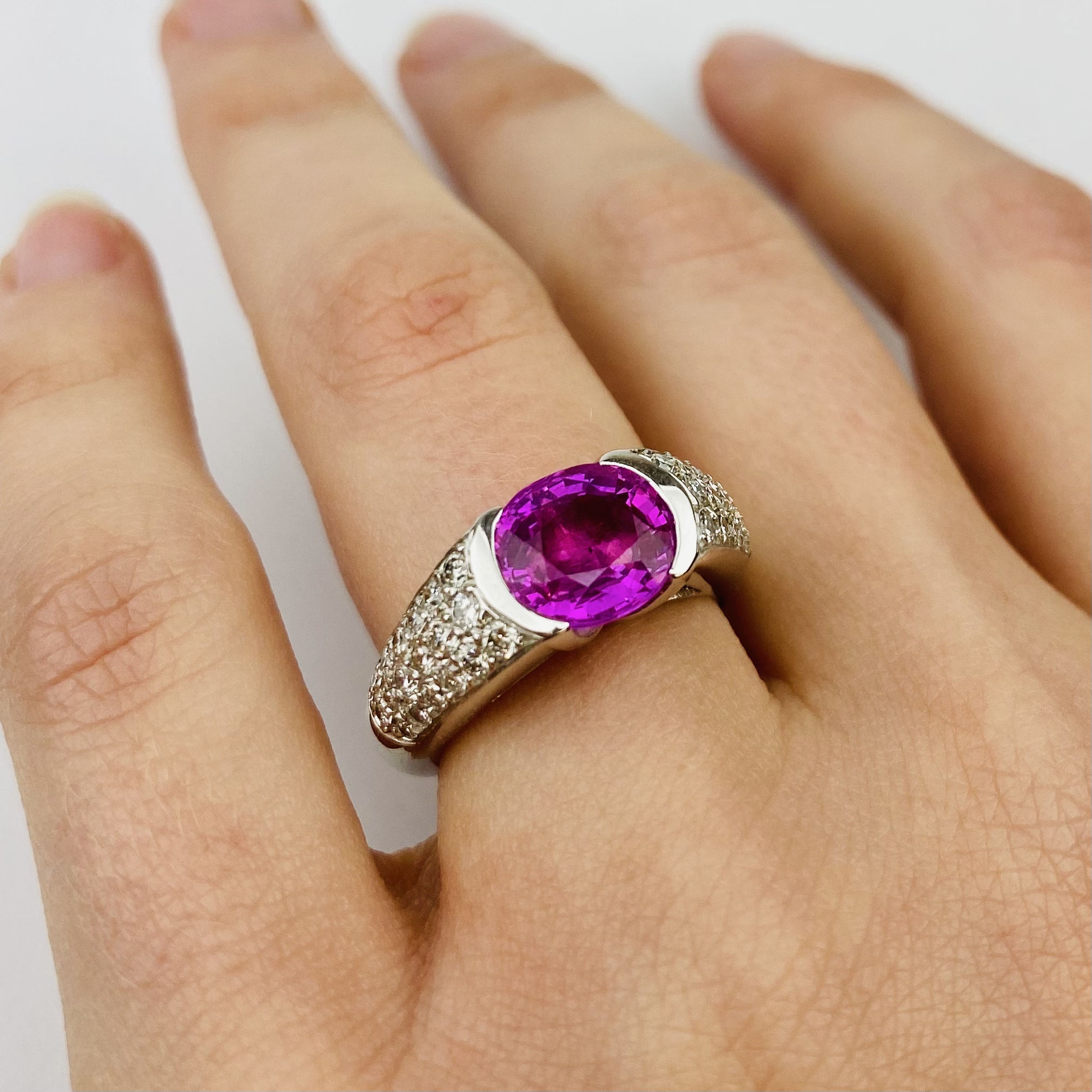 Bague saphir rose de 2.96ct et diamants - ARGAUR